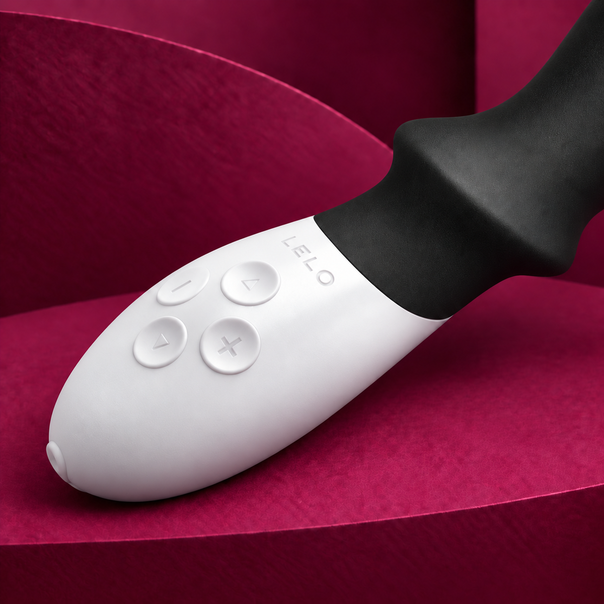 LELO Loki Obsidian Black — detalj kontrola