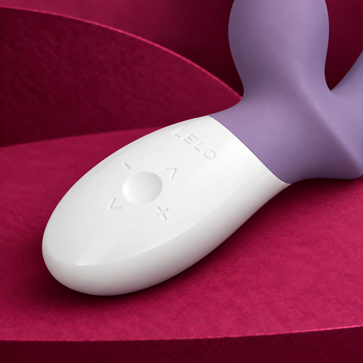 LELO Loki Wave 2, ljubičasta — detalj pet kontrola