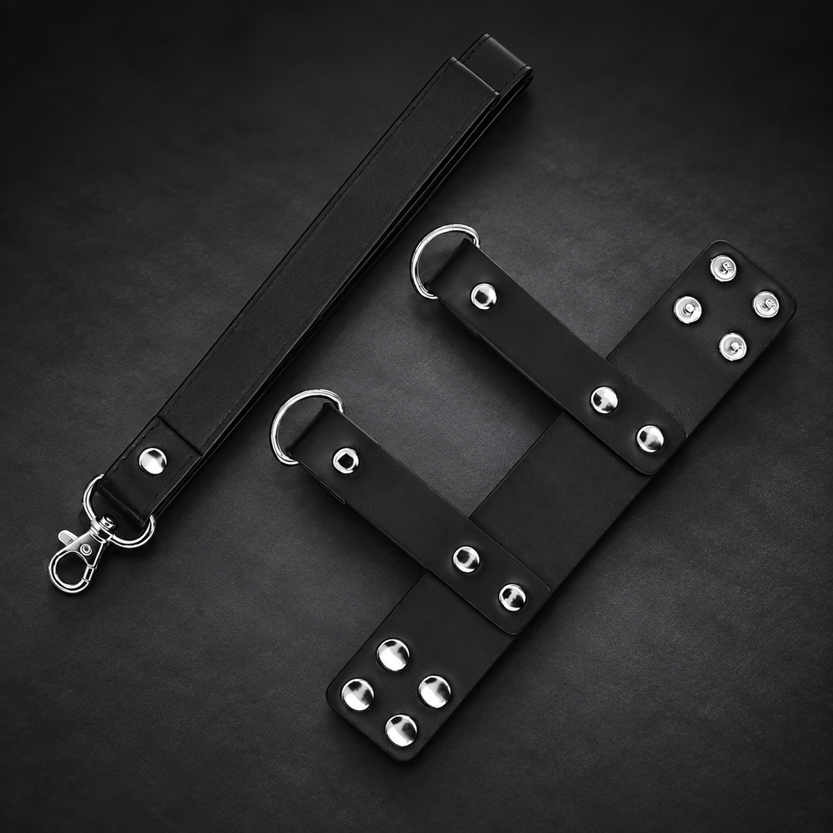Kink Penis ring with adjustable leather strap